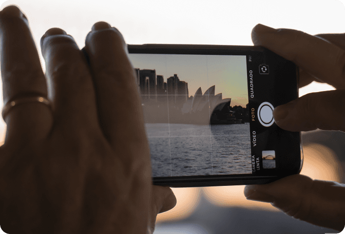 Full access to device features: camera, GPS, biometrics, sensors, and push notifications